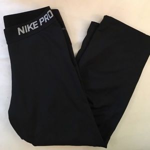 Nike cropped leggings